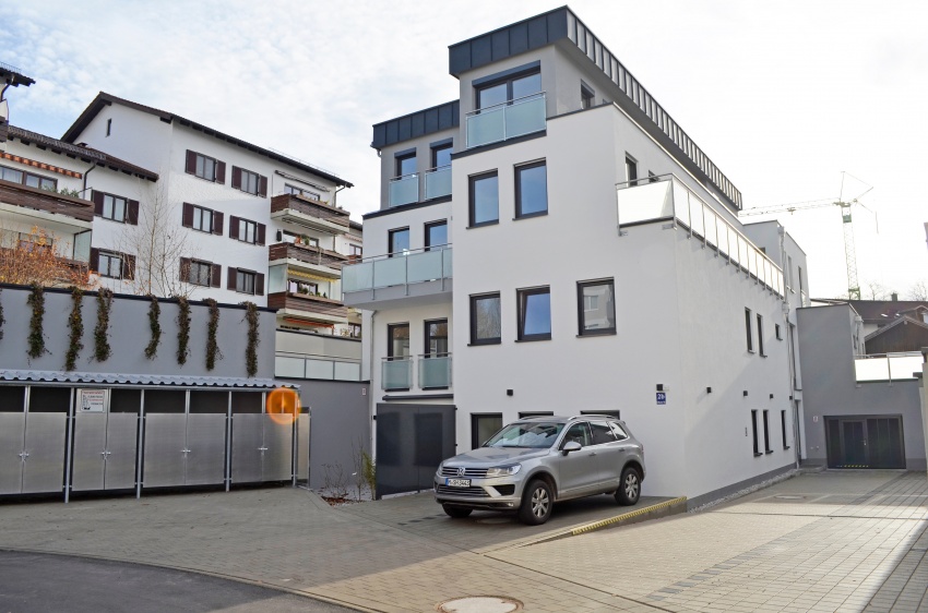 Au�enansicht vorn Penthousewohnung Holzkirchen