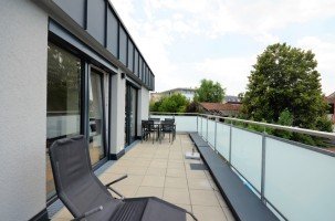 Hauptbild Schicke 3 Zimmer-Wohnung mit Einbauküche und großer, sonniger Dachterrasse (Süd-West Ausrichtung)