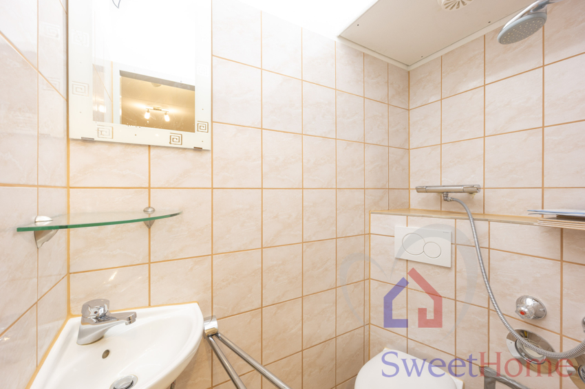 Bad Hobbyraum Terrassenwohnung Germering