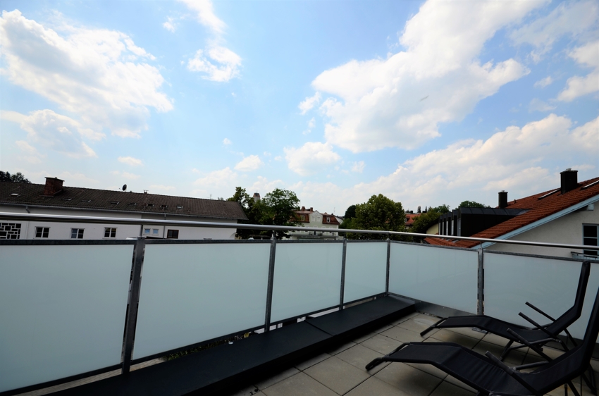 Terrassen Ausblick Penthousewohnung Holzkirchen