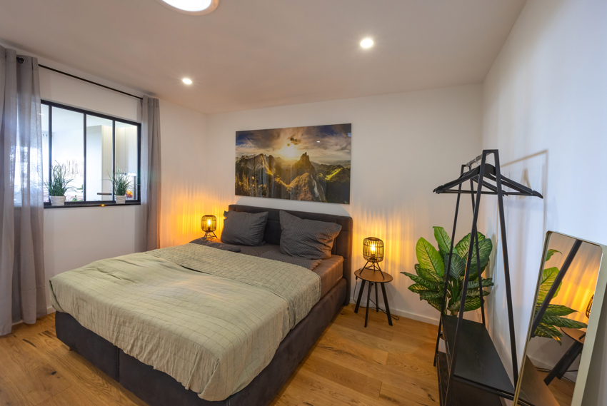 Schlafzimmer 1 Erdgeschosswohnung Miesbach